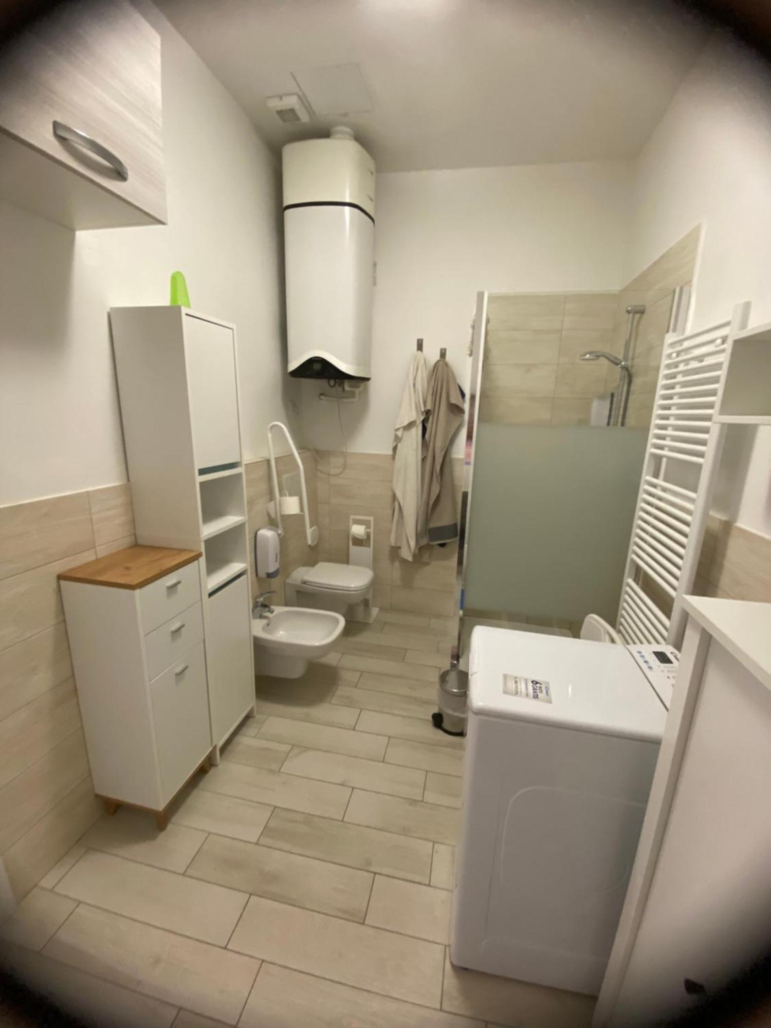Appartamento House Apartment Tabe Centro بولونيا المظهر الخارجي الصورة